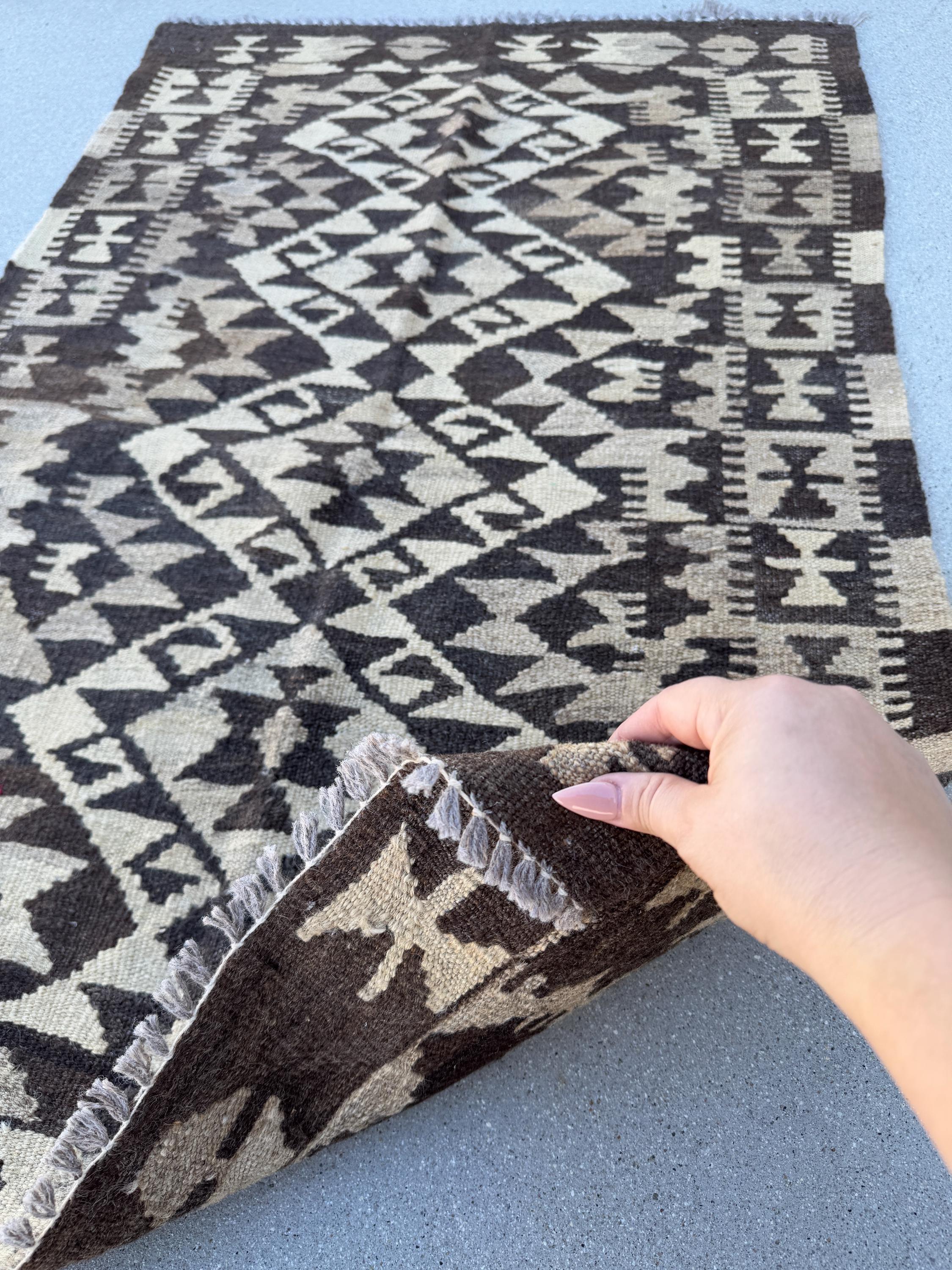 Kilim Gray Playmat Zuca Grey Charcoal Plush Rollie Pollie Round