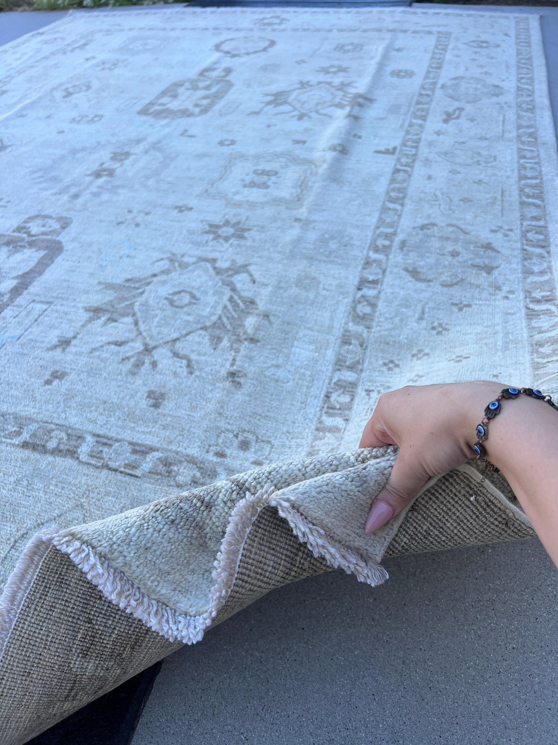 Gabe - 8x11 Area Rug