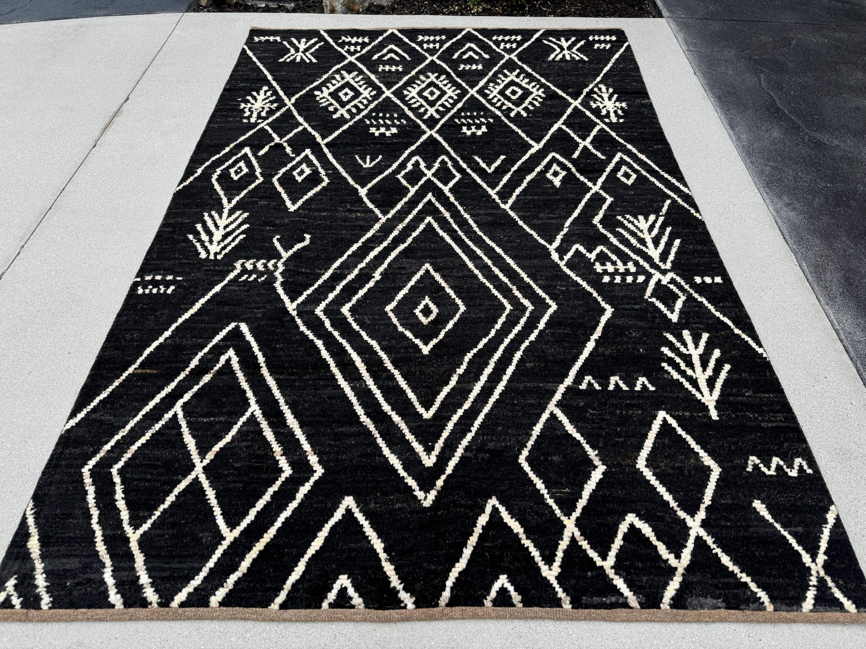 6x9 (180x274) Handmade Afghan Moroccan Rug | Black White Ivory | Wool Hand Knotted Shag Plush Berber Beni Tribal Modern Contemporary Boho