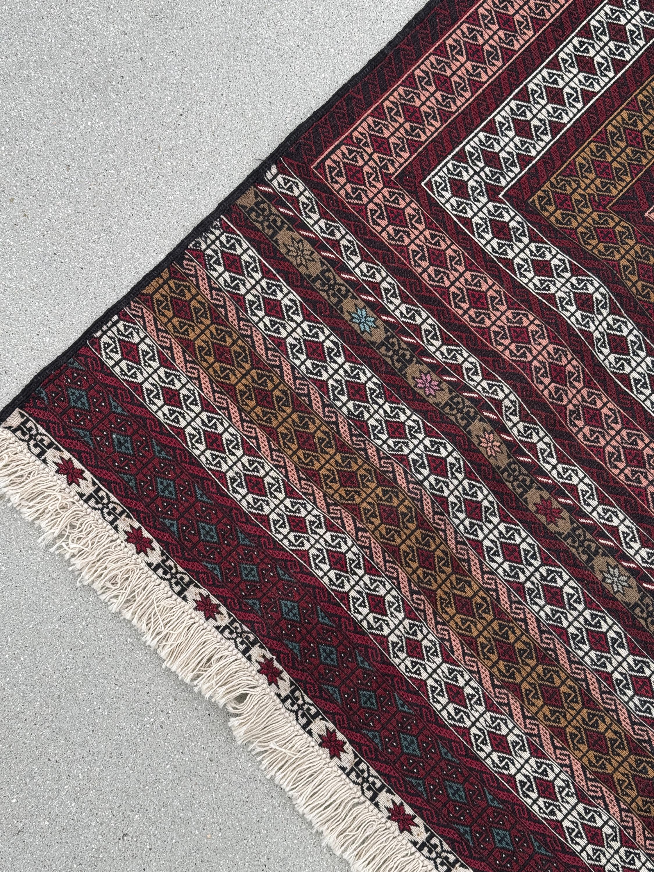 5x7 (134x208) Handmade Vintage Soumak Afghan Rug | Crimson Garnet Ruby Brick Red Auburn Maroon Taupe Ivory Prussian Blue Peach Saffron Black