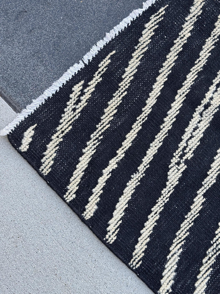 4x6 (121x182) Handmade Afghan Moroccan Rug | Black White Ivory Cream | Wool Plush Hand Knotted Minimalist Contemporary Shag