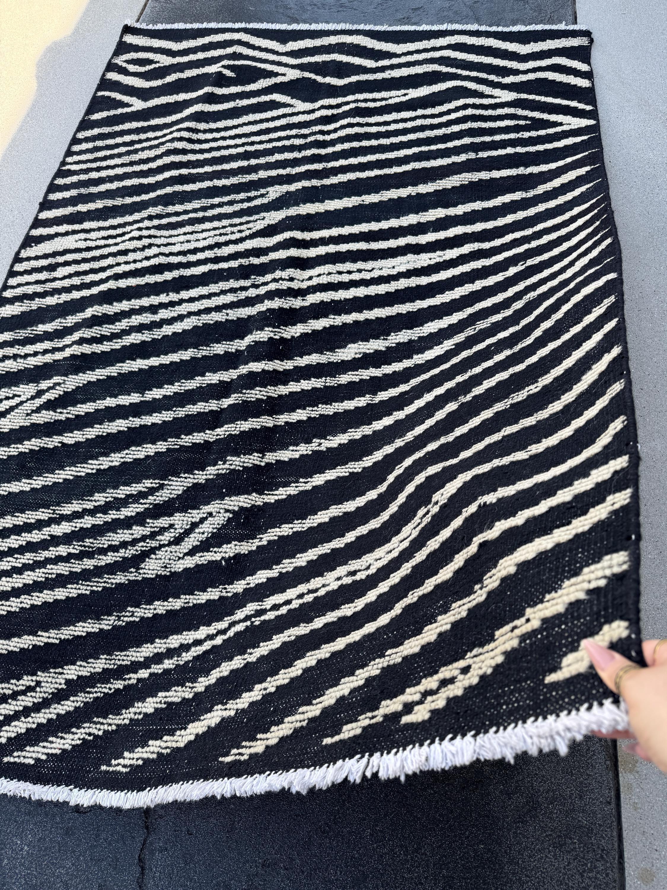 4x6 (121x182) Handmade Afghan Moroccan Rug | Black White Ivory Cream | Wool Plush Hand Knotted Minimalist Contemporary Shag