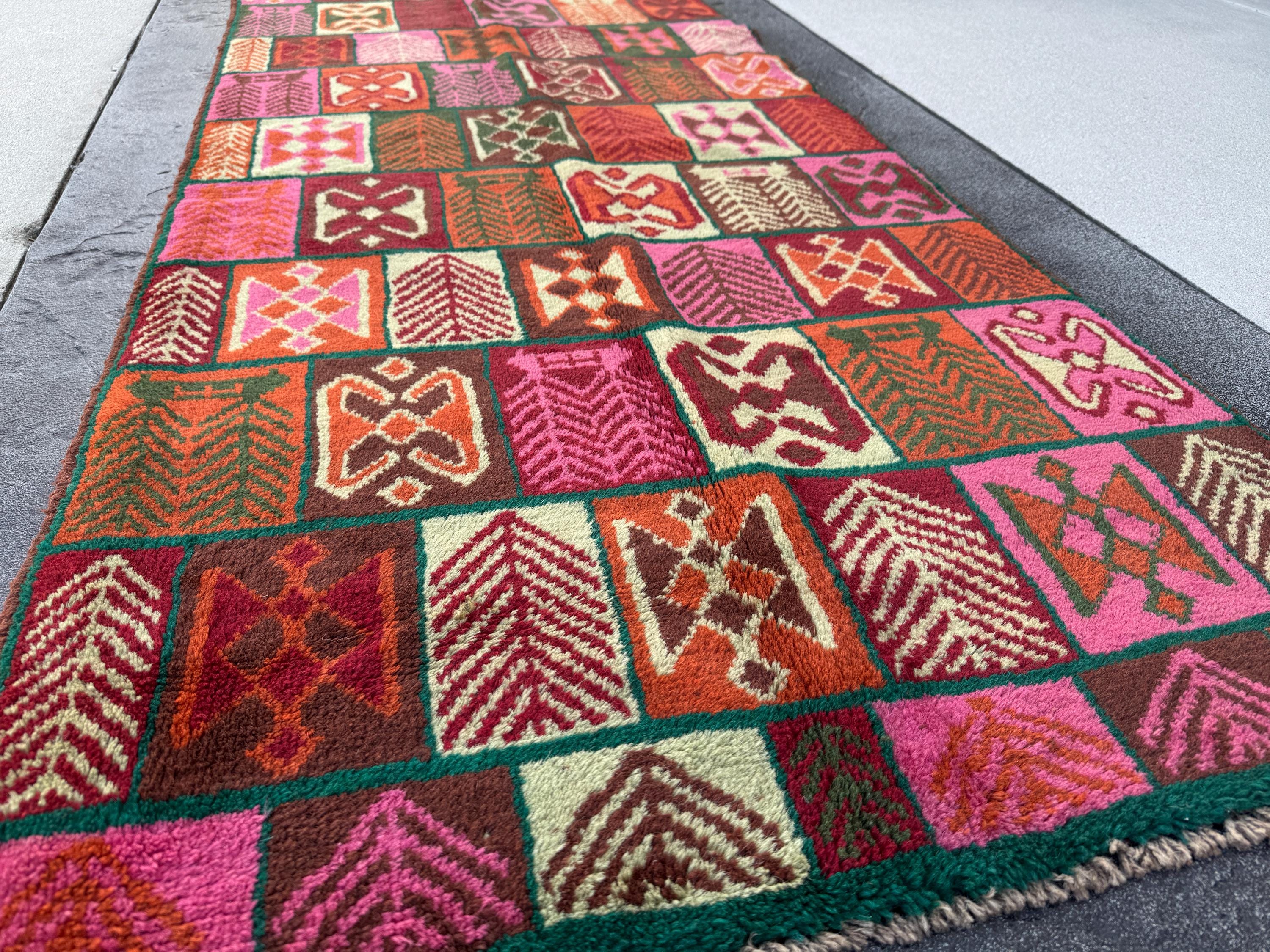 3x10 (90x305) Handmade Vintage Afghan Baluch Runner Rug | Forest Green Brick Red Burnt Orange Cream Beige Maroon Rose Pink | Wool Flatwoven