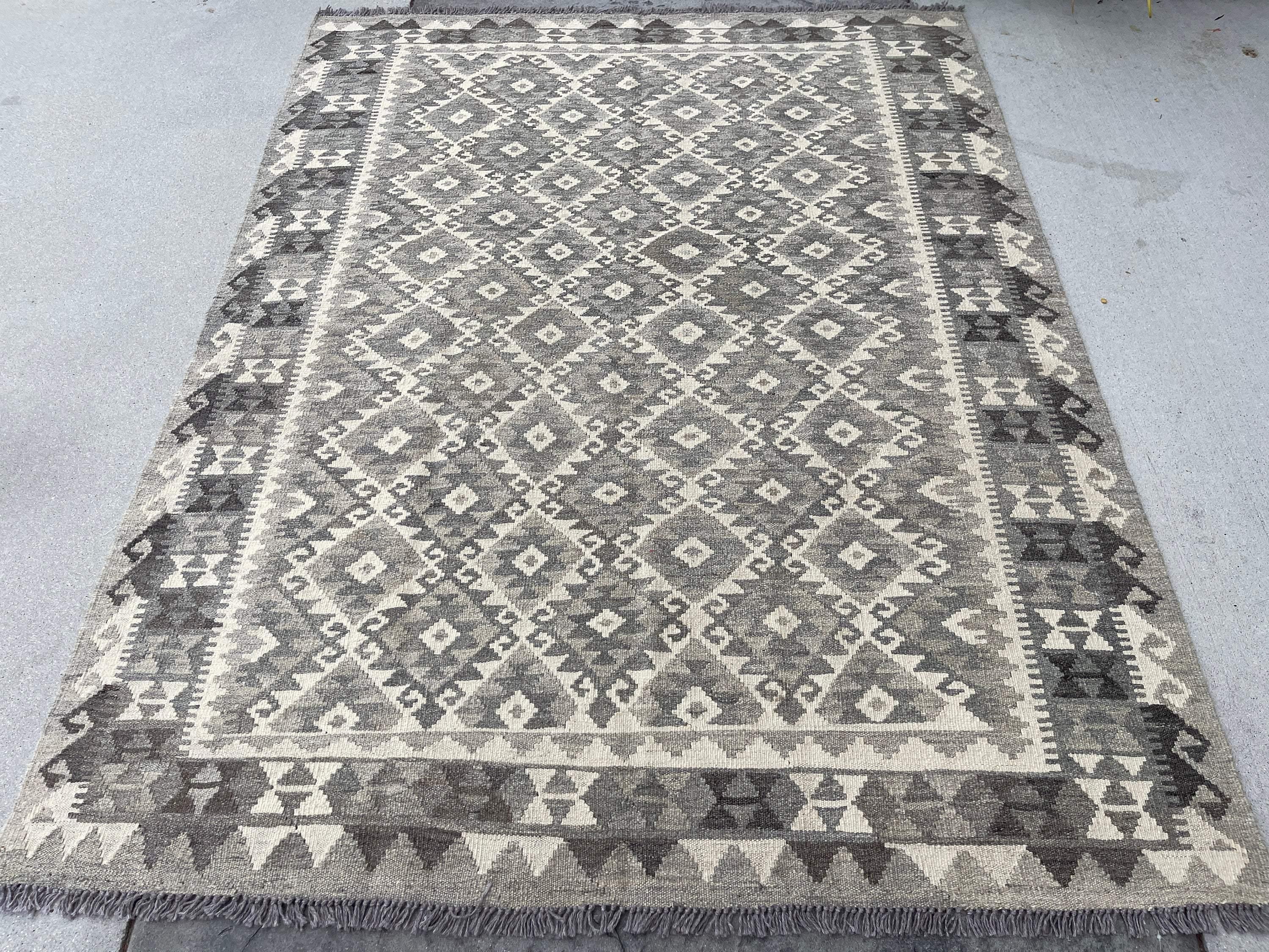 5x7 (150x200) Handmade Kilim Afghan Rug | Light Grey Gray Ivory Cream Neutral | Flatweave Tribal Nomadic Turkish Moroccan Outdoor Wool