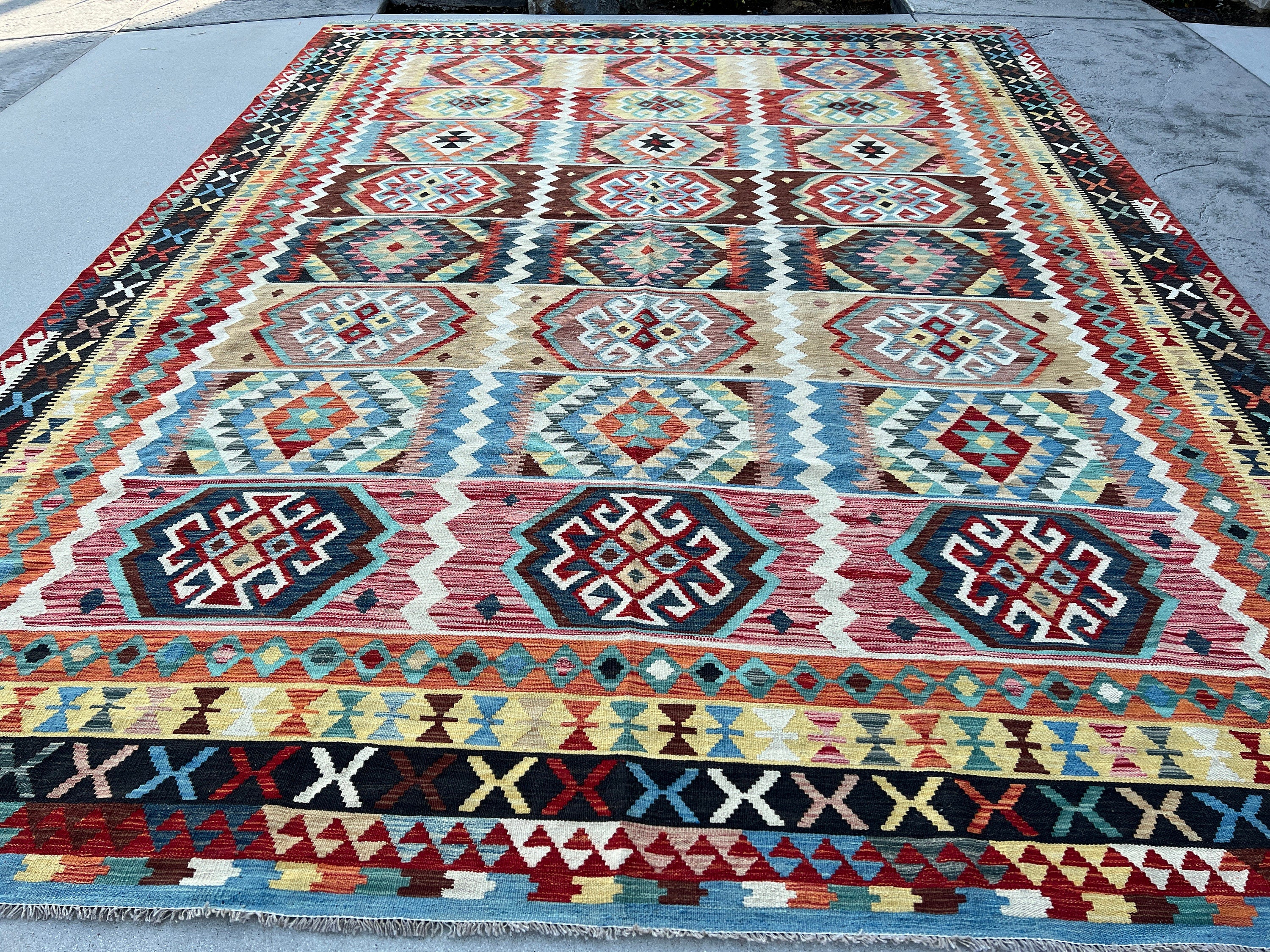 新品、未使用品) 新品未開封！On Air Kyne Rug by Miyoshi