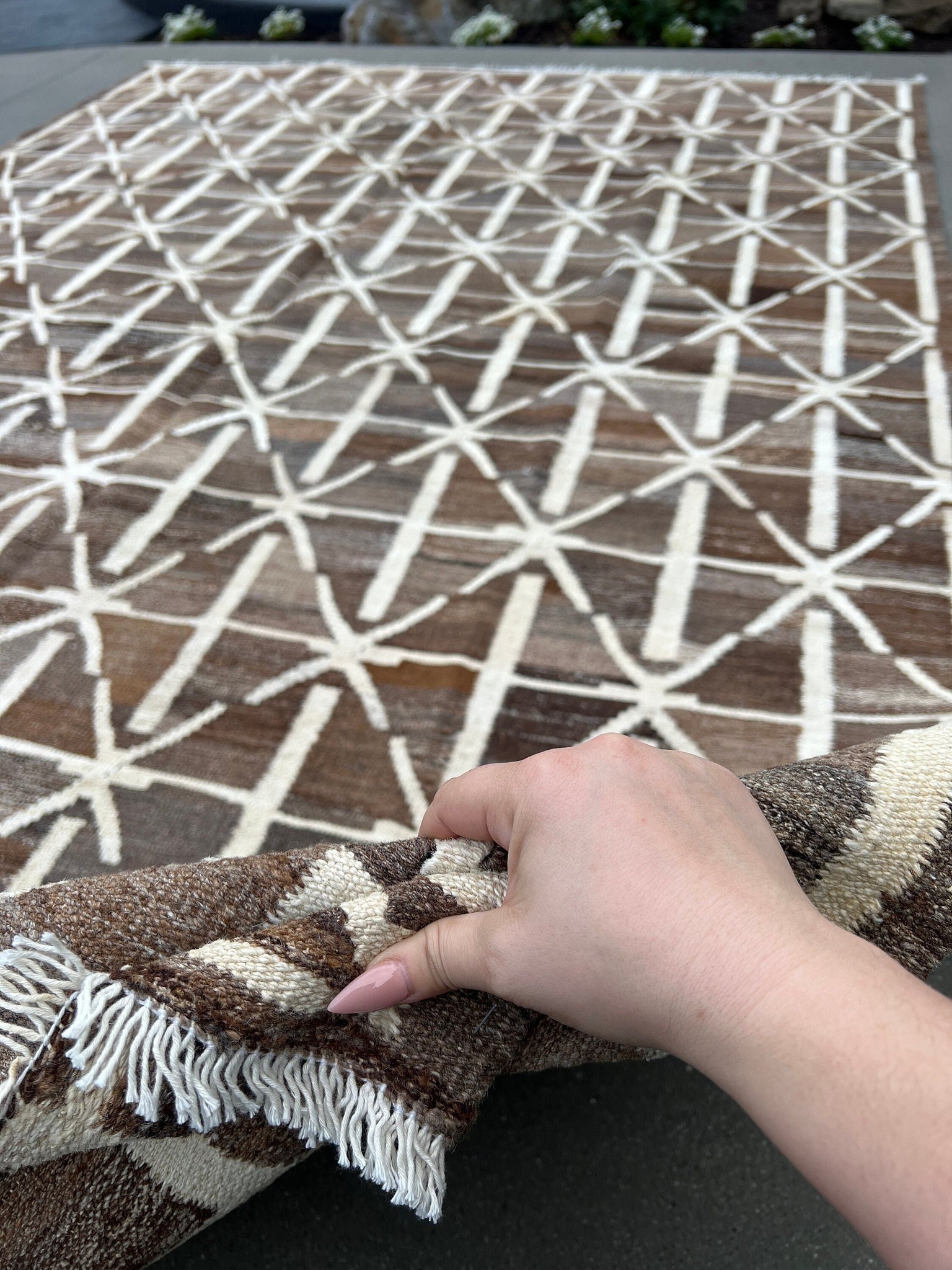 Rectangular Flat Weave Grey Crossed Woolen Area Rug and Carpets