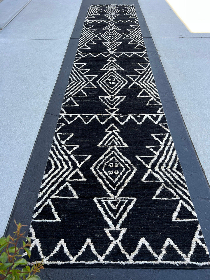 3x16 Handmade Afghan Moroccan Rug | Charcoal Black Ivory White | Berber Beni Mrirt Ourain Flokati Wool Hallway Entryway Stairs Plush Shag